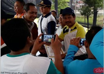 Kemenag Terima Penghargaan Narasumber Paling Informatif