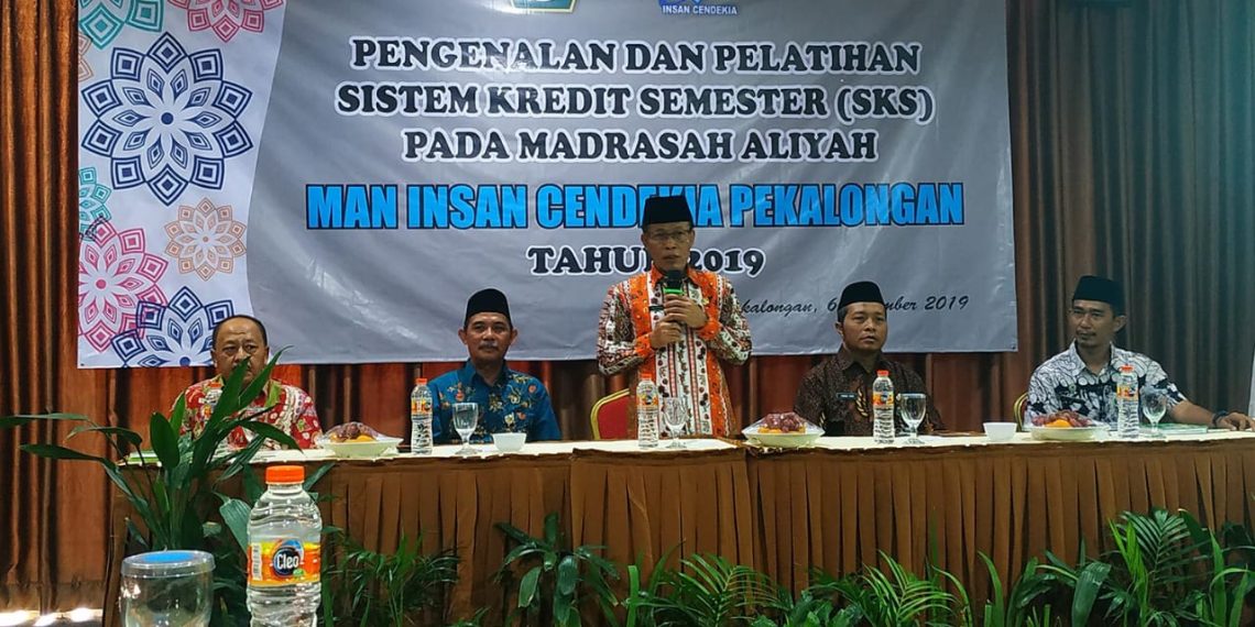 Kabid Penma Jawa Tengah Buka Acara Pelatihan SKS Pada MAN Insan Cendekia Pekalongan