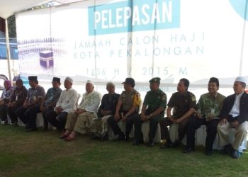 Sebanyak 394 Jamaah Calon Haji Kota Pekalongan dilepas untuk diberangkatkan