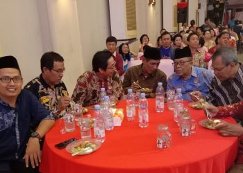 Perayaan Imlek Identik Kueranjang dan Lontong Cap Go Meh