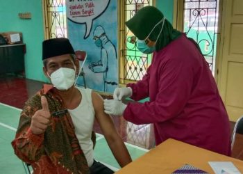 Vaksinasi Covid   19 Dosis 2 Di kankemenag Kota Pekalongan