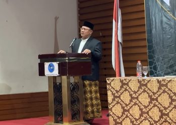 Kepala Kanwil Kemenag Jateng, Saiful Mujab, Sampaikan Materi kepada 343 Calon Jamaah Haji Kota Pekalongan: Tekankan Pentingnya Perhatian Khusus bagi Jamaah Lansia.