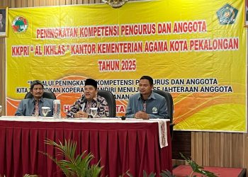 Kepala Kankemenag Kota Pekalongan Jadi Narasumber pada Hari Kedua Kegiatan Peningkatan SDM Koperasi KKPRI Al Ikhlas