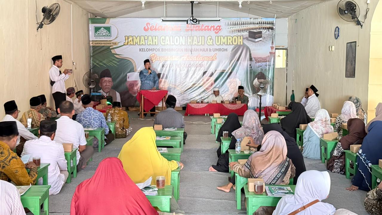 Kakan Kemenag Kota Pekalongan Hadiri Pembukaan Manasik Haji 2026 KBIHU Yayasan Assalamah