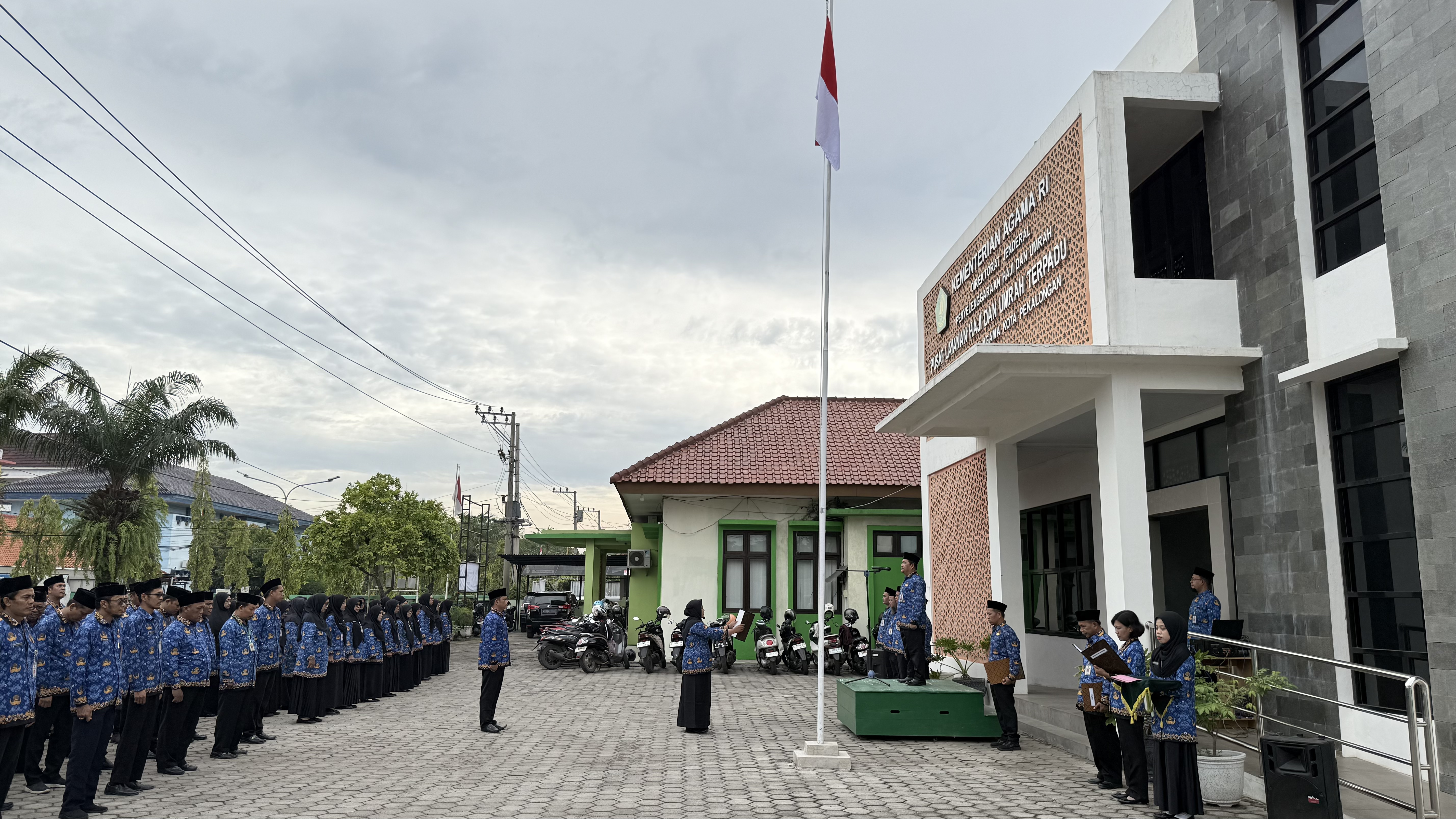 Kemenag Kota Pekalongan Gelar Upacara Hari Pahlawan 2025, Kobarkan Semangat Pengabdian dan Keteladanan