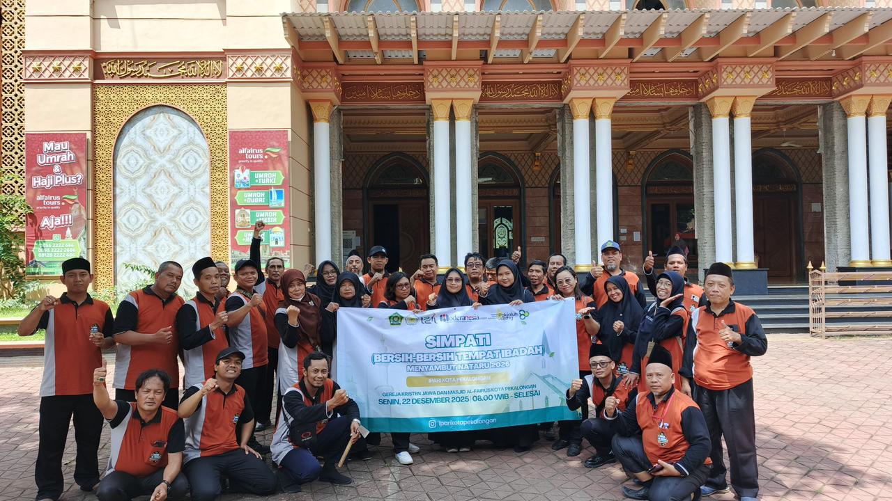 IPARI Kota Pekalongan Bersih-Bersih Rumah Ibadah Lintas Agama