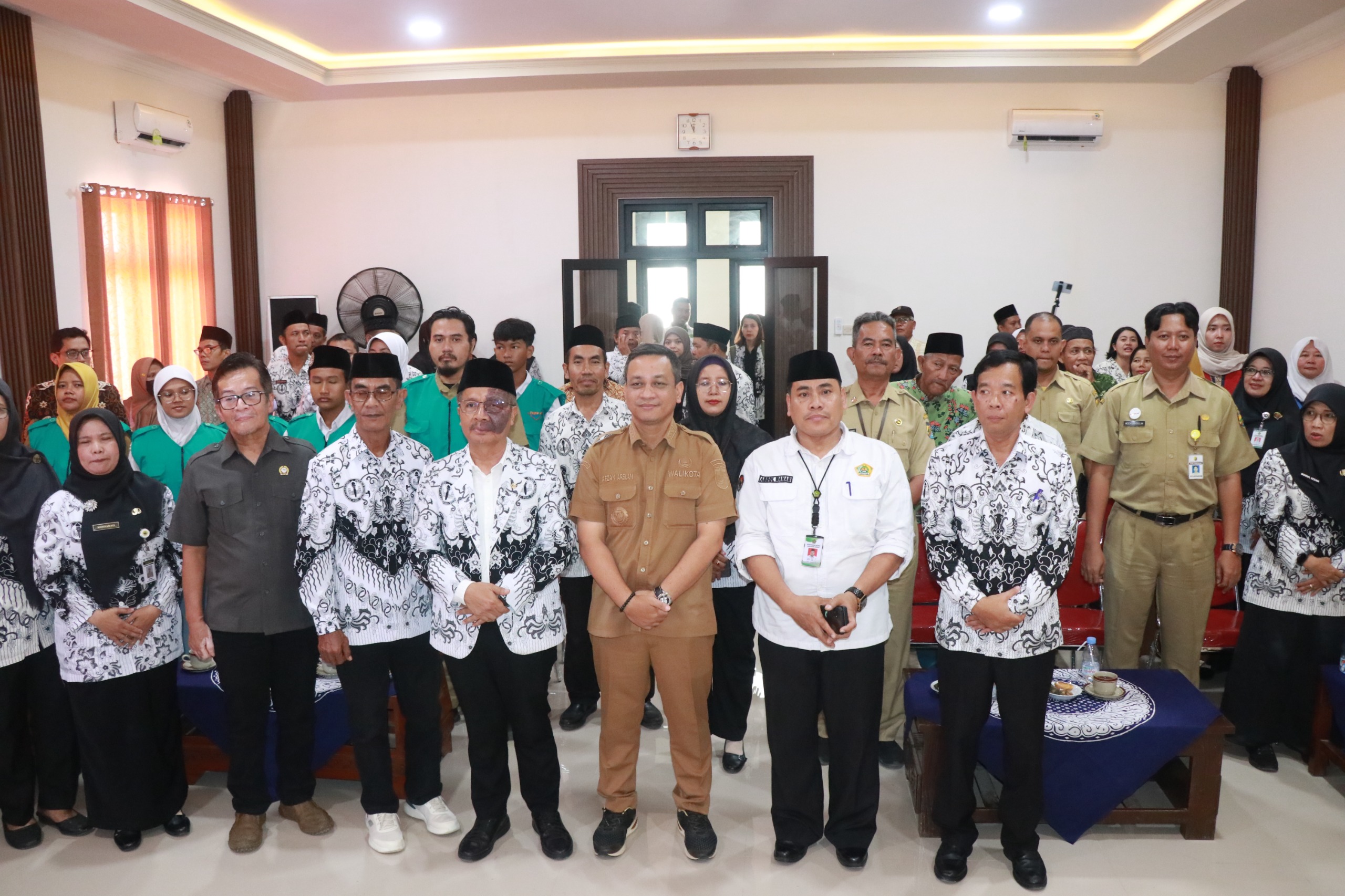 Wali Kota Pekalongan Resmikan Gedung PGRI, Kemenag Dukung Sinergi Pendidikan dan Kepedulian Lingkungan