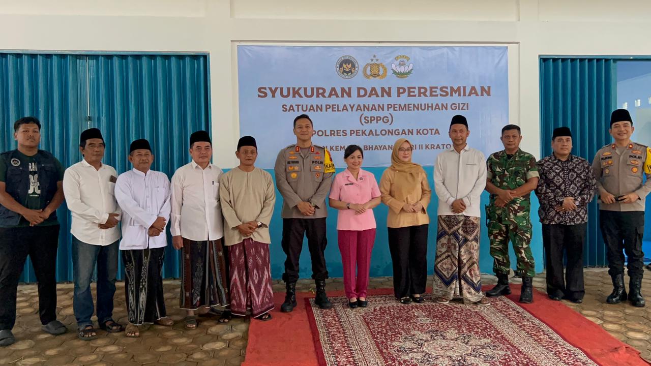 Kakankemenag Kota Pekalongan Hadiri Syukuran dan Peresmian SPPG Polres Pekalongan Kota