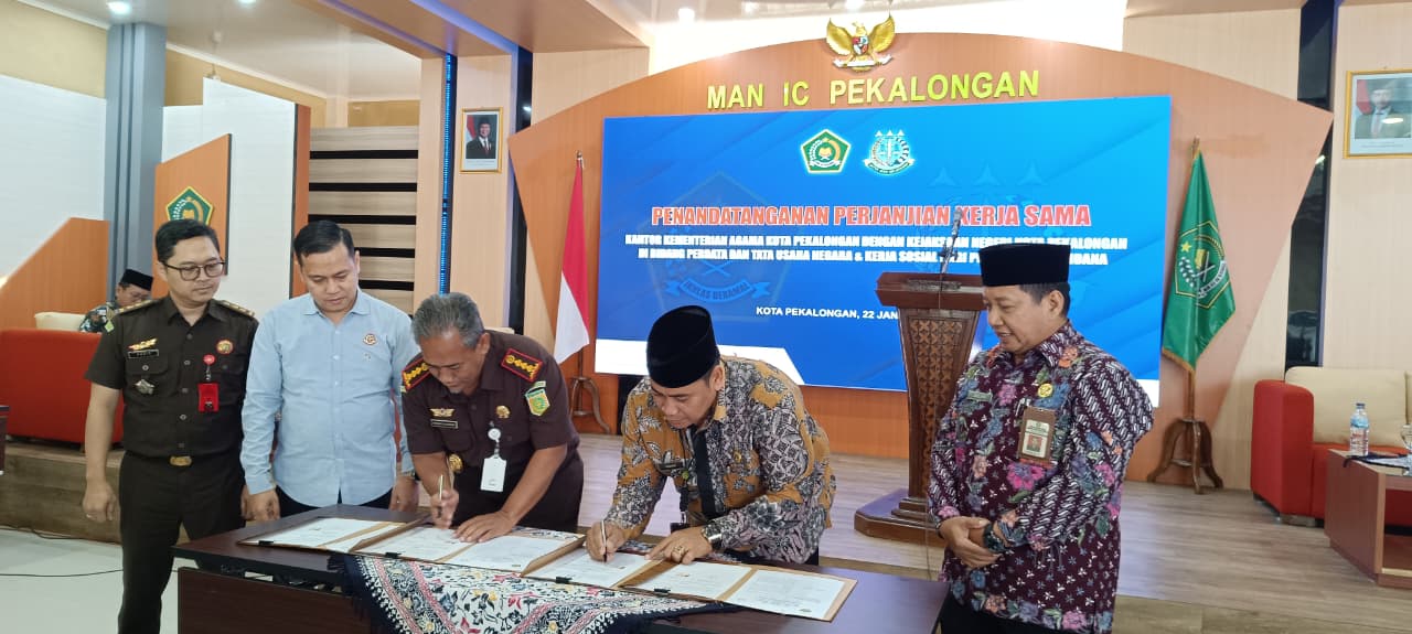Kemenag dan Kejari Kota Pekalongan Perkuat Sinergi Hukum melalui Penandatanganan PKS
