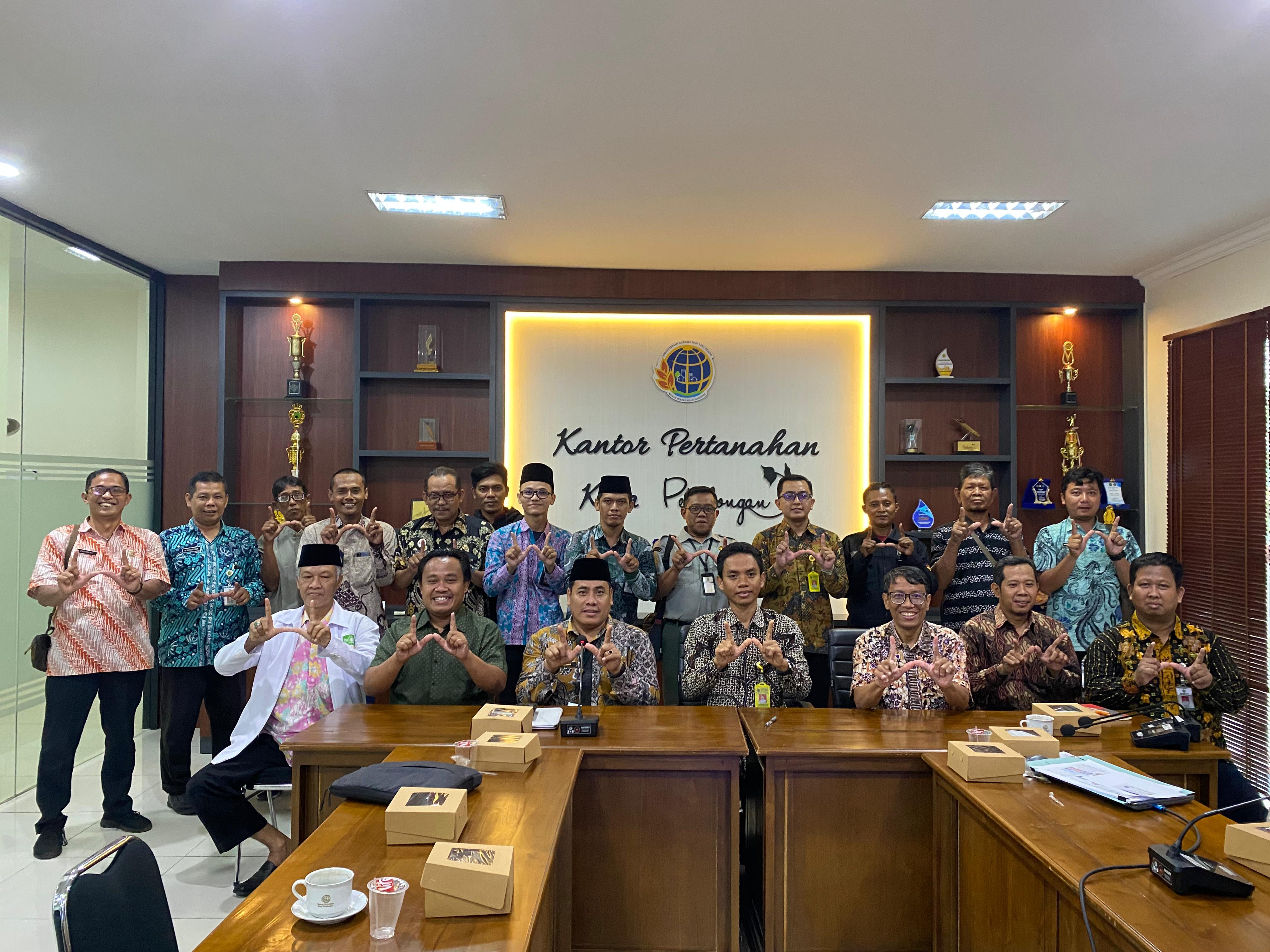 Wakaf Aman, Umat Nyaman: Kakankemenag Kota Pekalongan Ajak Manfaatkan Sertifikasi Gratis