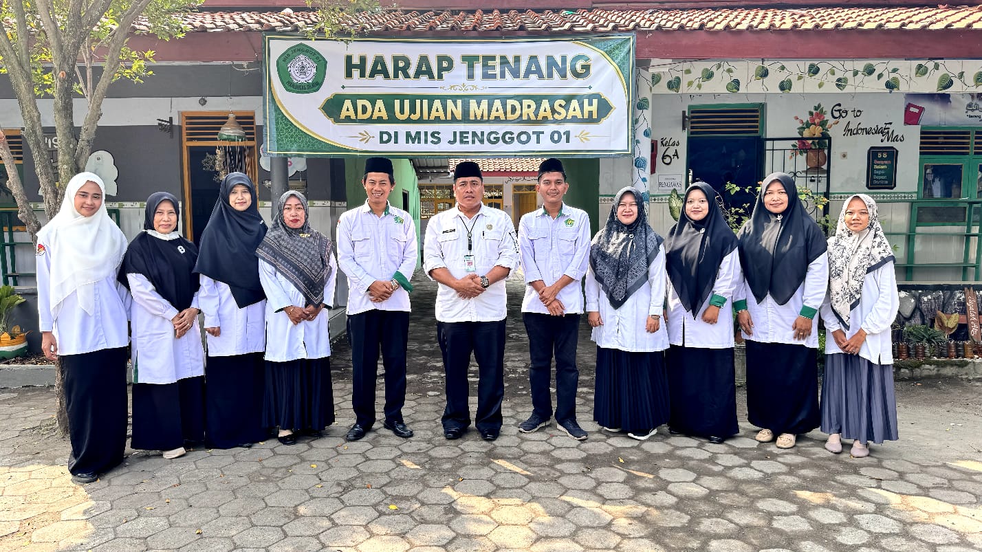 Kepala Kemenag Kota Pekalongan Monev Pelaksanaan Ujian di Sejumlah Madrasah, Tekankan Disiplin dan Peningkatan Kinerja Guru