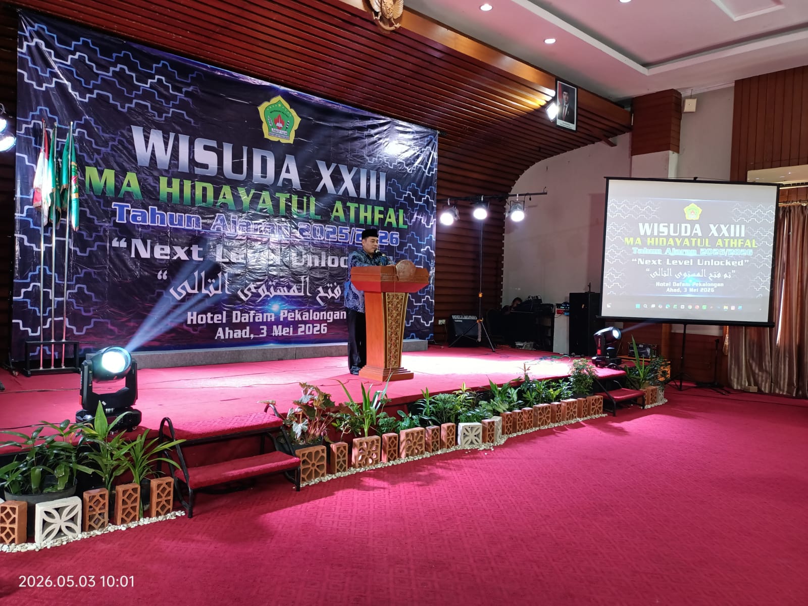Kakankemenag Kota Pekalongan Hadiri Wisuda MA Hidayatul Athfal, Sampaikan Harapan untuk Masa Depan Para Lulusan